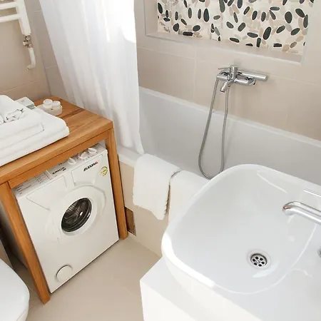 Slavia District Апартаменты *